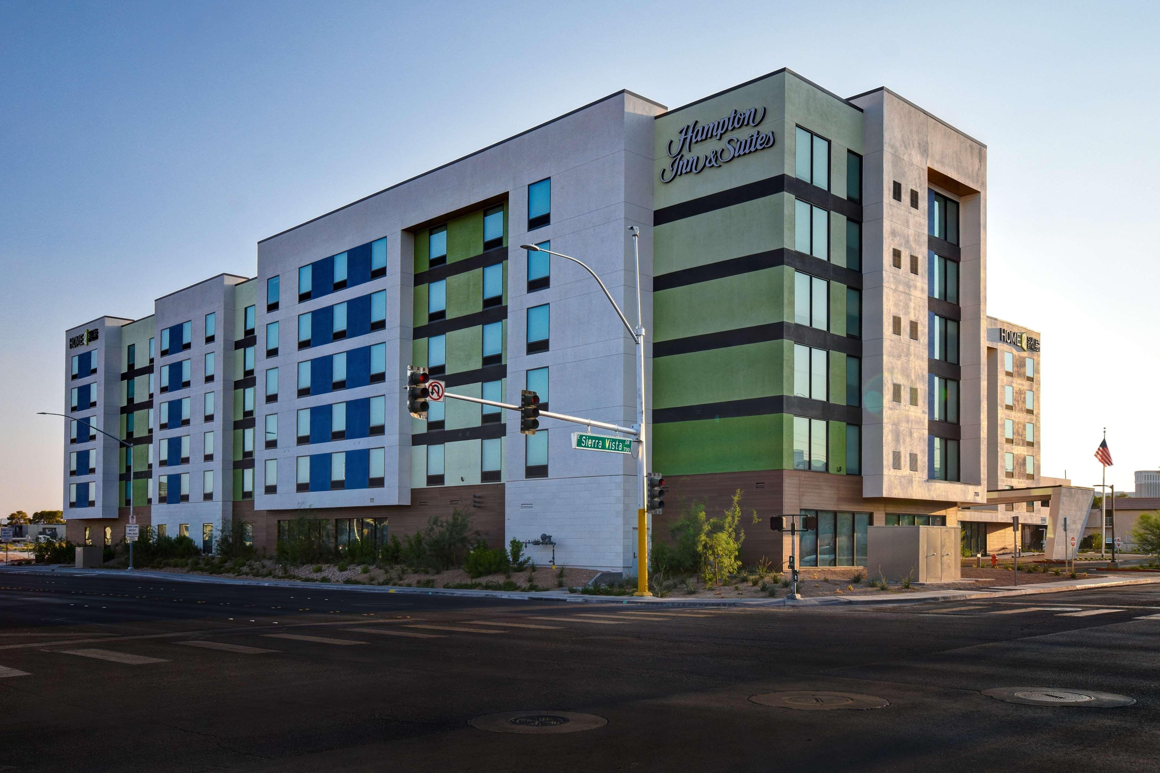 Home2 Suites By Hilton Las Vegas Convention Center - No Resort Fee Extérieur photo