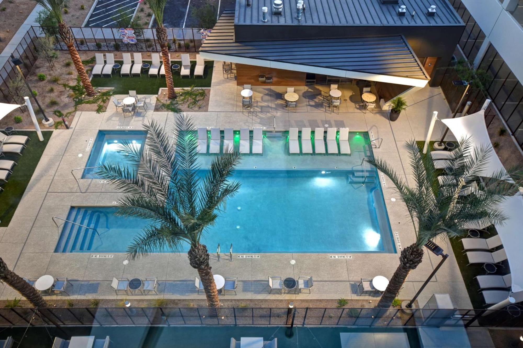 Home2 Suites By Hilton Las Vegas Convention Center - No Resort Fee Extérieur photo